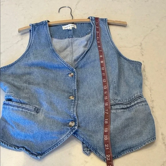 Evereve Cloth And Stone Seamed Denim Vest Size Large - Picture 8 of 8